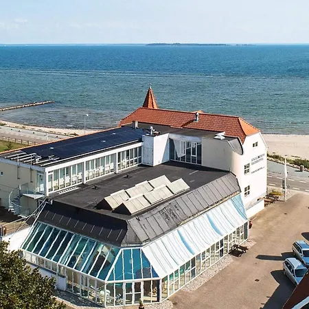 Hejlsminde Gem With Sea Views بيت للعطل *